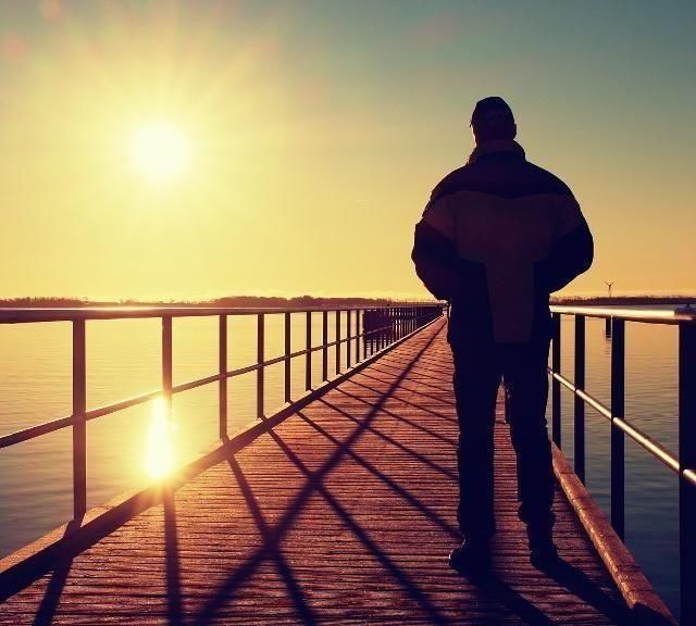  人做事|“50不交钱，80不留饭”为何不能和50岁的人谈钱，不留80老人吃饭！