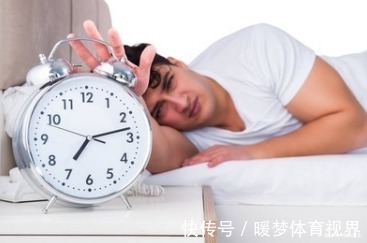 成年人|半夜三点还睡不着中医教你2招,不花钱也能治好失眠症