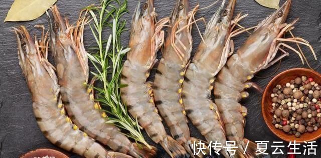美味|虾头里是美味还是垃圾？养殖户：不会吃就别吃，别闹笑话