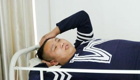 总是凌晨3、4点醒来,却难以再入睡?多半与几种身体问题有关