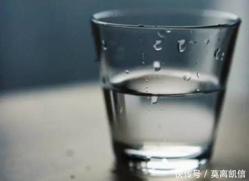 肝脏|108岁老人,肝脏年龄仅40岁,鲜活红润,诀窍是不喝3水,常吃1物