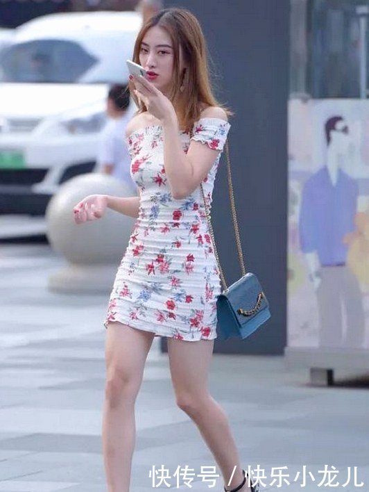 连衣裙|一字领碎花连衣裙,把姑娘陪衬的雄姿飒爽