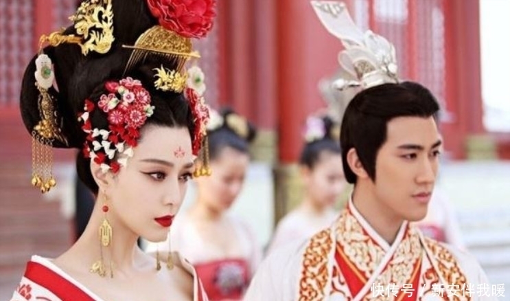 武则天|宰相写“青鹅”二字却被斩杀,大臣们不解,武则天:把字分开读