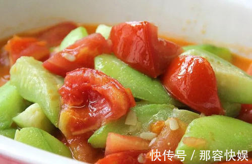 丝瓜|家常菜西红柿炒丝瓜,材料便宜,做法家常,营养美味下饭