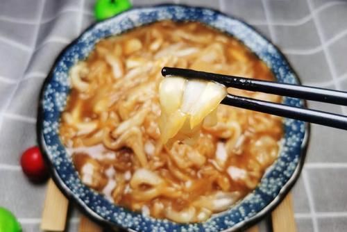 天气寒冷，碰到此菜别手软，爽口又开胃，易吸收不上火，太香了