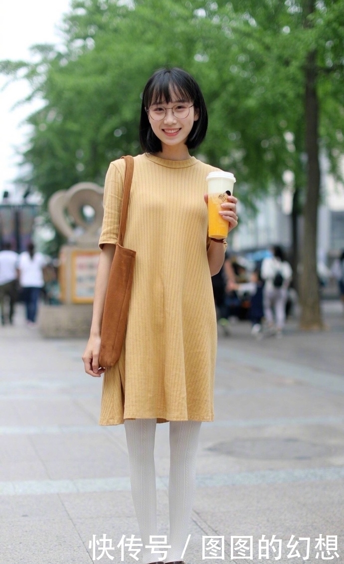 凹凸|街拍:小姐姐高挑苗条清凉干净,性感凹凸风景再美,也美不过你!