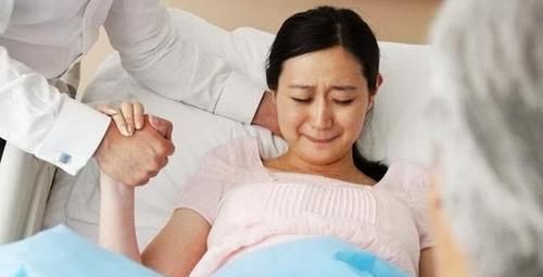 准爸爸|你在产房生孩子时，老公在干吗宝妈电视剧都是骗人的