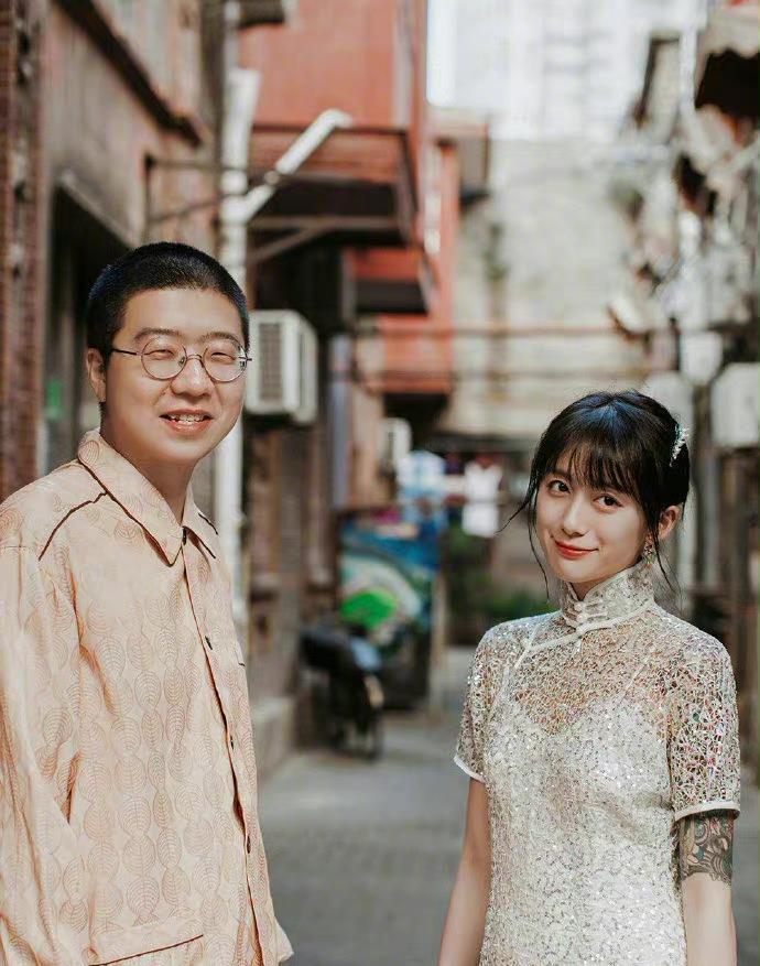 娱乐圈|李诞拍剧,之前讽刺娱乐圈,人设崩塌后一发不可收拾,看好他吗?