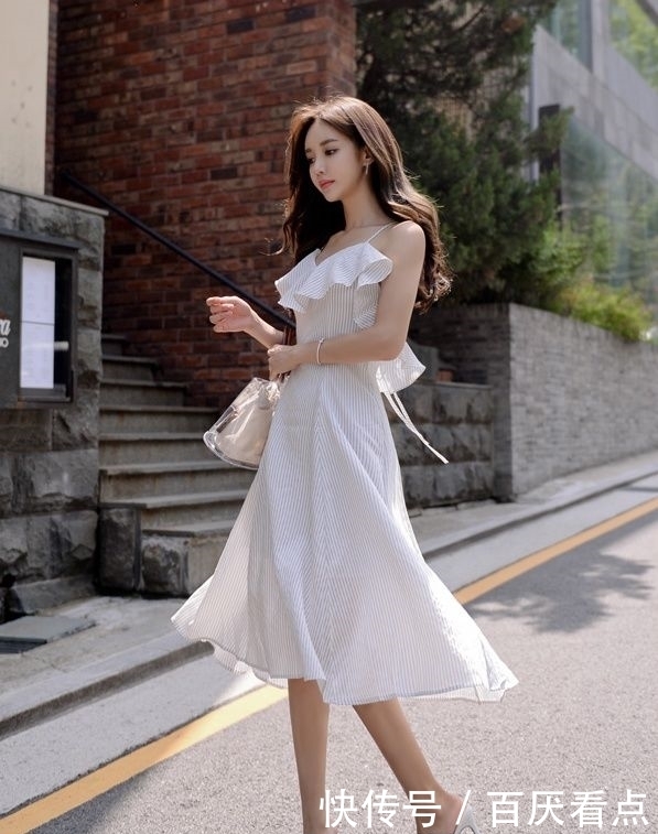 韵味十足的连衣裙,简约又显气质,尽显优雅女神范