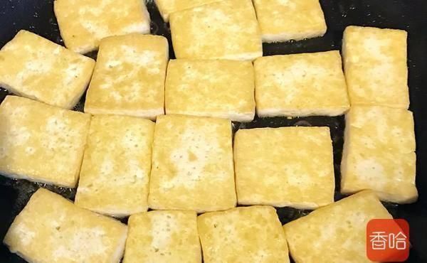豆腐|这豆腐真的绝了,从里香到外,鲜嫩又入味儿