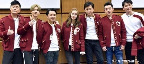 鹿晗 “一鹿彤行”颜值翻车?离开滤镜的关晓彤脸圆,鹿晗合照被嘲沧桑