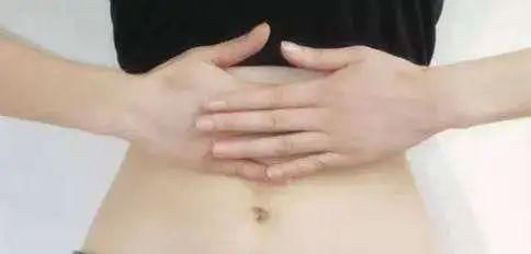  只用|万病的根源：腹部积聚！只用这一招，就能从根解决！