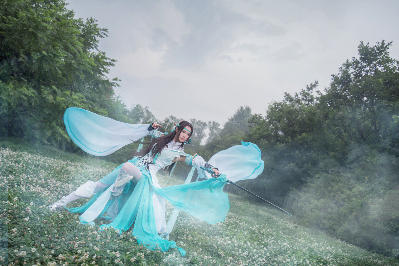 剑网三雪河琴娘cosplay--骤雨初霁