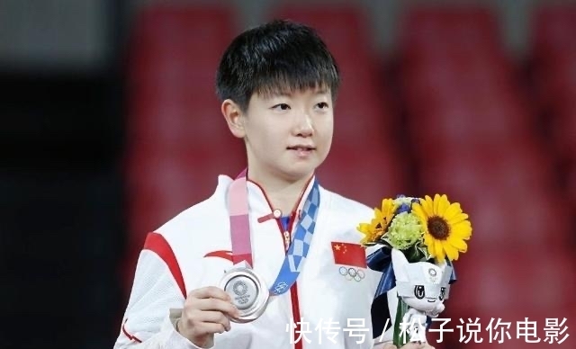 荣誉|继三八旗手后，孙颖莎再获重磅荣誉，此外，她将再得到一笔奖金