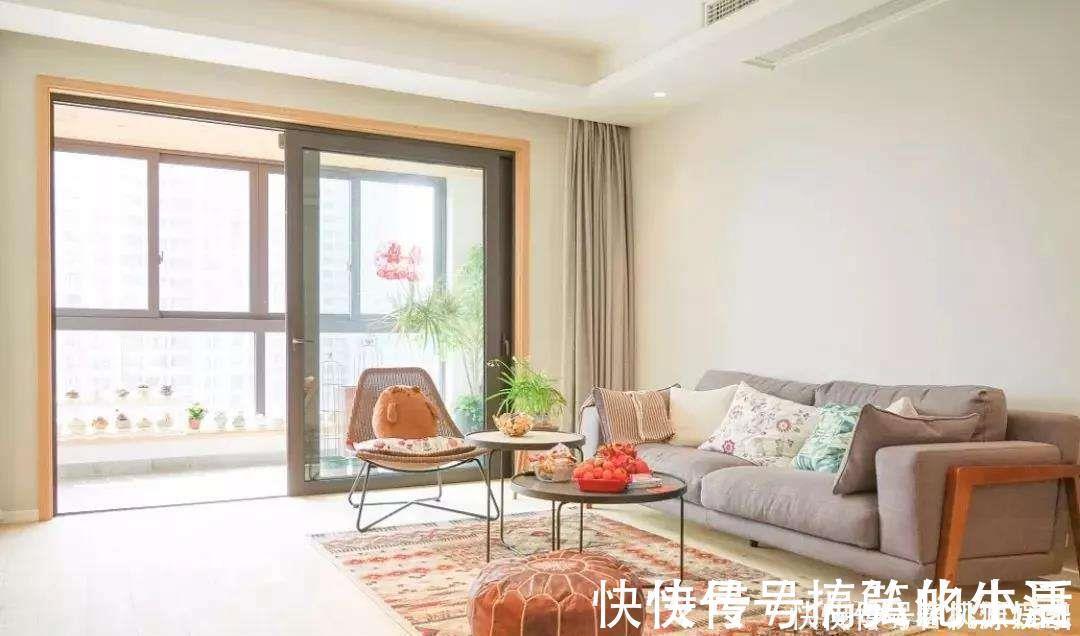 灰尘|家中阳台不要傻傻装推拉门了，占空间还不实用，聪明人家都装这种