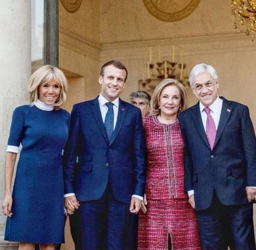 法国夫人穿衣年轻！西装搭运动鞋太时髦，小25岁老公牵手抿嘴笑