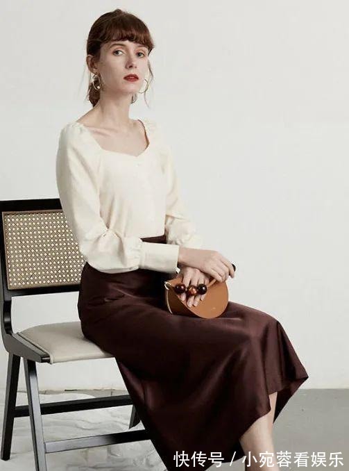 穿搭|女人穿“极简风”才是真高级,让你“看起来很贵”!