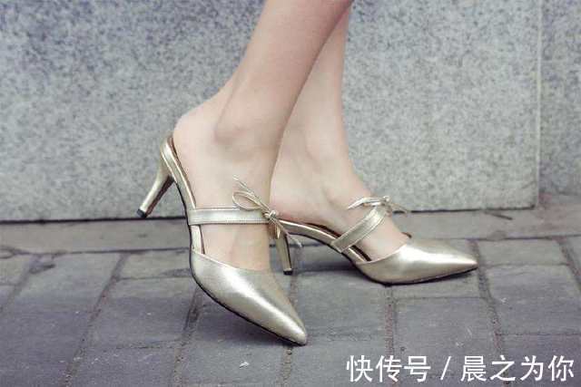 脚丫 穿上一双甜蜜动人的高跟鞋,秀出修长美腿优雅气质