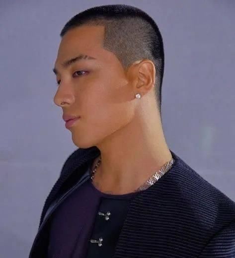 寸头 与颜值无关,让女生脸红心跳的5款男生发型!