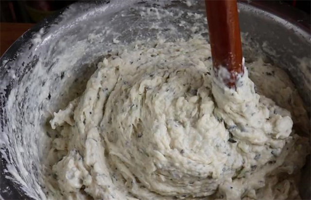 搅拌均匀|想吃油饼不用出去买,详细配方和比例告诉你,做法简单又好吃