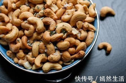 全麦面包|这 9 种健康食物让你越吃越胖，减肥路上 99% 的人都吃错了！