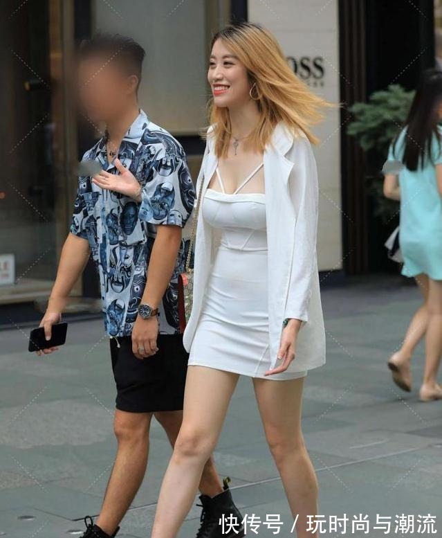 套装 白修身套装,大方优雅,大气中尽显稳重!