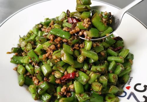 钙片|这菜四季都贵，但补钙堪比吃钙片，不管有钱没钱，要多做给孩子吃