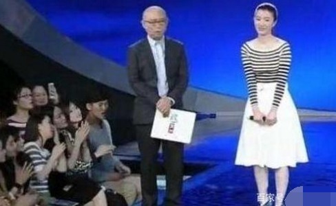 非诚勿扰女生带猫脸面具相亲无人选,离场时露真容,现场沸腾了