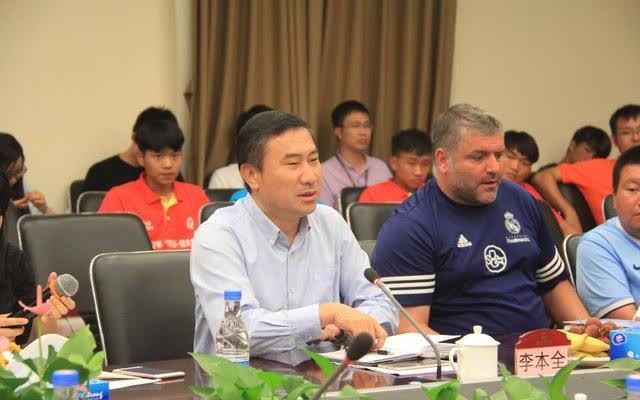 恒大|什么打法?曝恒大又注册一家俱乐部,媒体人:不走极端就不是恒大