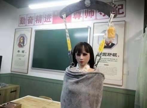 荧光笔|植物大战僵尸:10万血量的巨人僵尸叛变!哪个组合僵尸能打败他?
