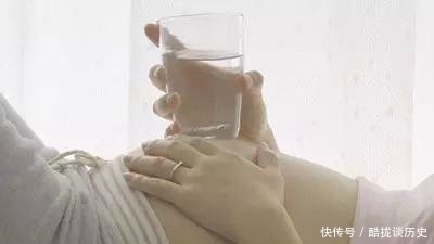 睡姿|孕晚期睡觉,光知道左侧卧还不够,孕妈还要注意避开这几种情况!