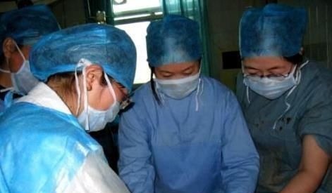 产检|36岁产妇生二胎,怀孕5个月肚子却像8个月大,医生检查后吓一跳