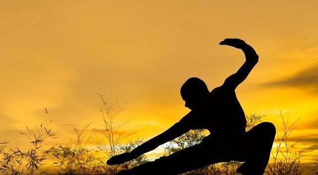 高手|92年前杭州武术大赛上,江湖上赫赫有名的高手,被一学生踢下了台