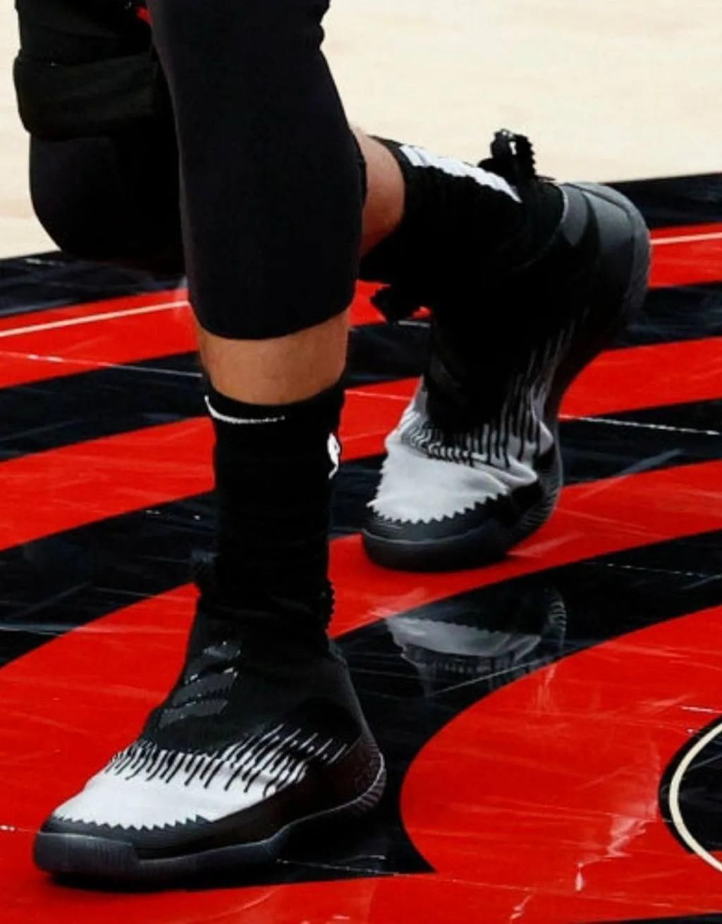 打底裤","m":"ae0058326aea4ed035aac1caa1a607ca8eda21dc","nlabel":"stat_3045560687:zm.news.so.com:5ri45oiP5bCP5LiN54K5,pageType_zmt,glevel_3","ntag":"tfashion;sfashion_时尚;kfashion_1:打底裤;cfashion_P:时尚:针织毛衣:针织