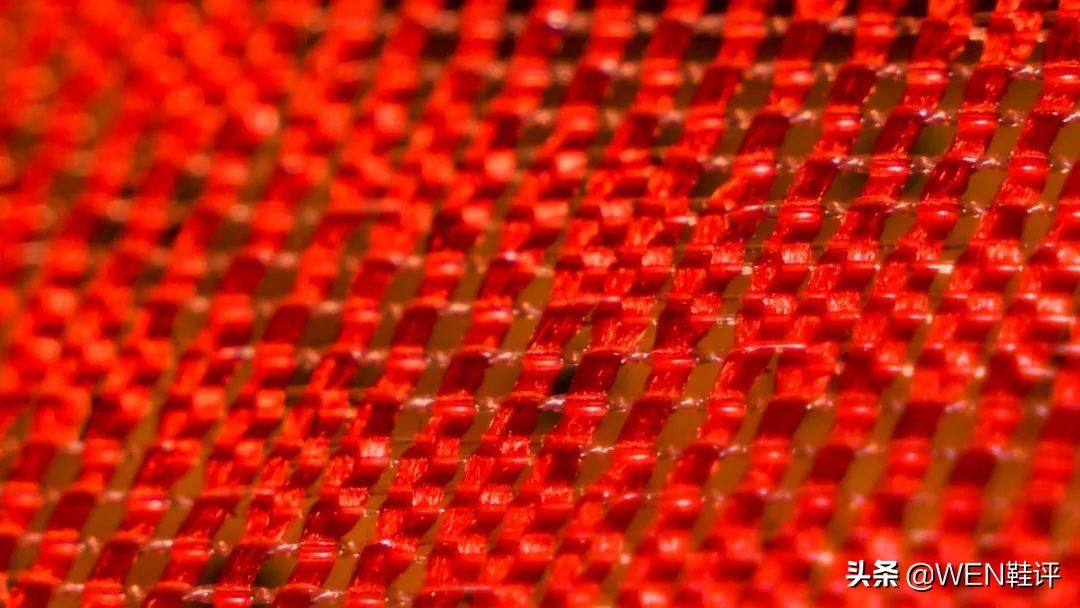 zoom 黔驴技穷？连旗舰都不上心的AJ36有啥亮点？