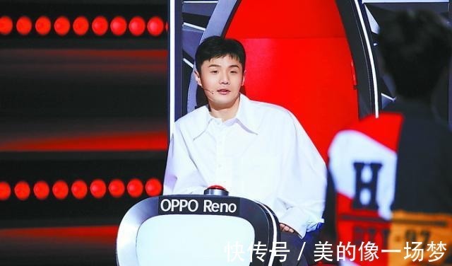 《好聲音》新導(dǎo)師待遇差距大,一個(gè)是眾星捧月,另一個(gè)被“排擠”