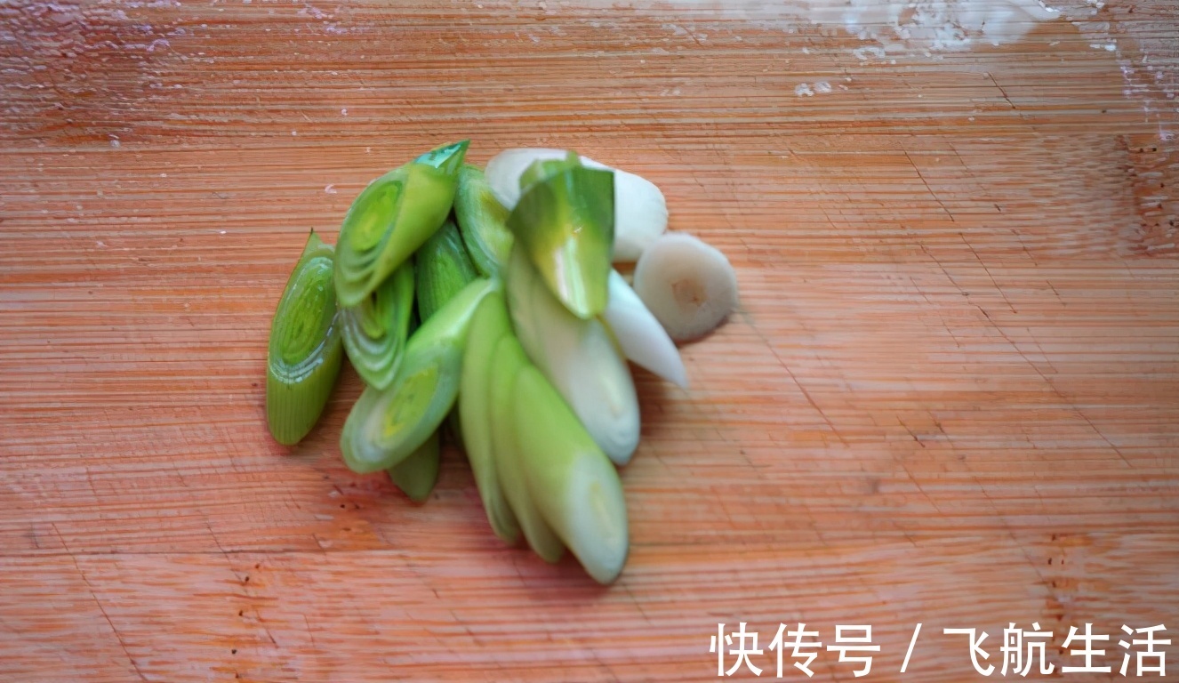 山东巡抚|在家也能做出饭店味道的宫保鸡丁，下饭好吃，味道赞