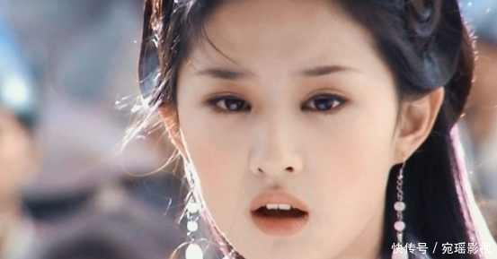  慕容复|天龙八部：她被段誉追求过，为慕容复诞下一子，比王语嫣还漂亮