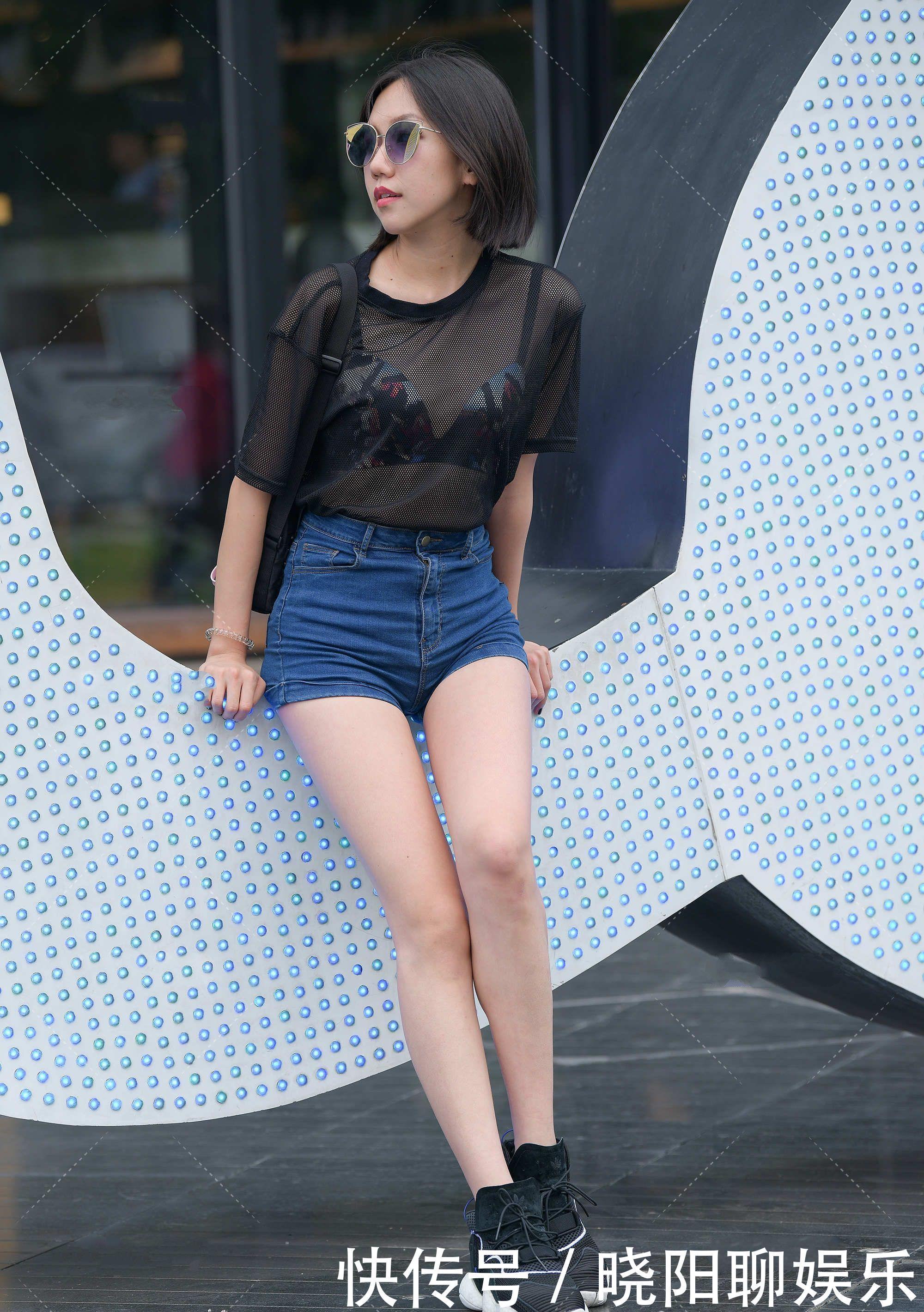 黑色网纱上衣，洋气时髦穿搭，经典百搭