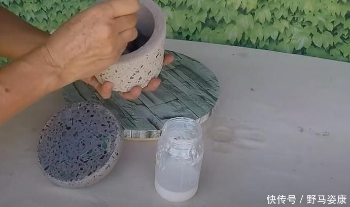 旧啤酒瓶我要留着，砸碎了和水泥，做个水磨石花盆比陶瓷的好看