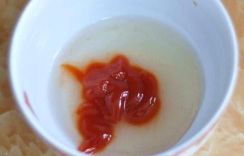 不锈钢|不锈钢锅发黄怎么办?教你一招,把它抹上去,轻轻一擦光亮如新