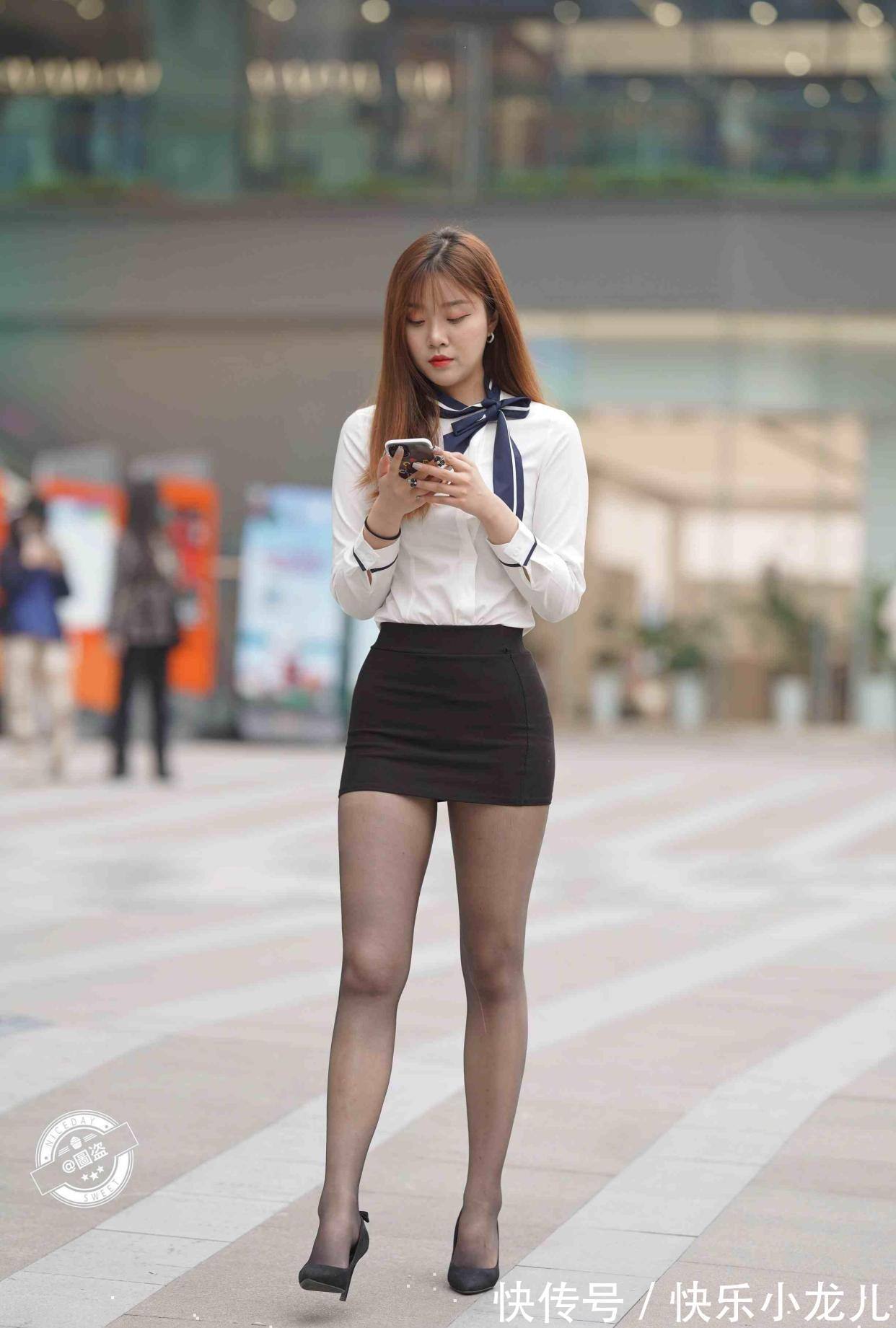 短裙 时尚精致的短裙穿搭衬托优美的线条,轻盈舒适又好看,高挑显瘦