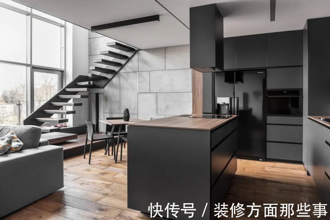 中岛台|78平小复式,客厅挑空设计,楼梯不装扶手,一看业主就很有品位!