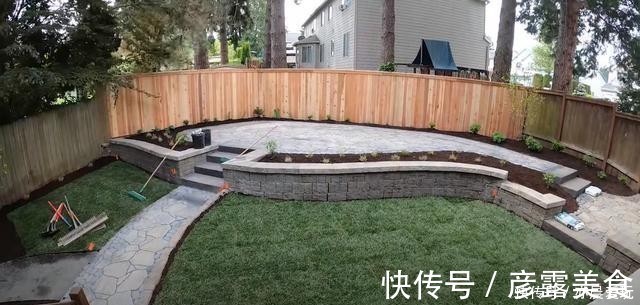 铺石板路砌台阶,荒芜庭院经过10天改造,一半花园一半休闲