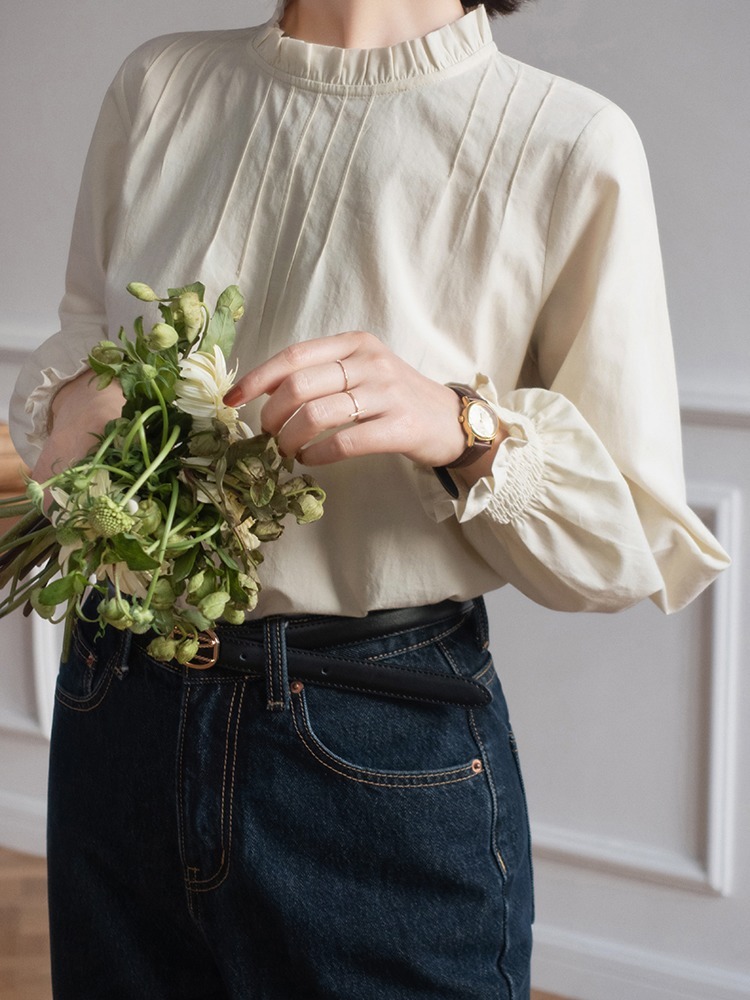 秋冬 秋冬就要穿得复古又时尚,立领压褶棉质衬衣你值得拥有!