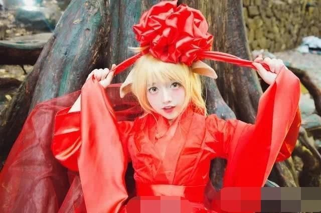 王奕萌|她神还原了涂山苏苏,还登上国际杂志的封面,但真实颜值却遭人质疑