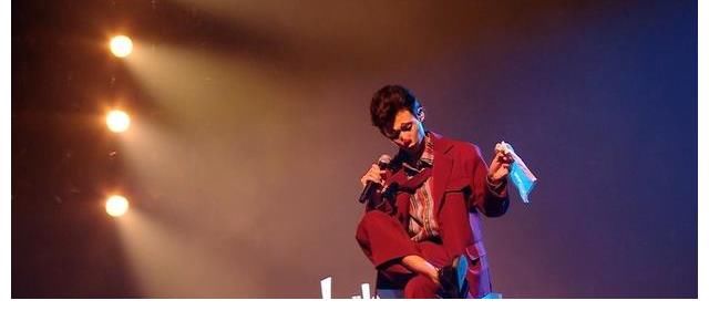 有一档综艺本是冲许嵩而来，却在“有谱”中彻底沦陷