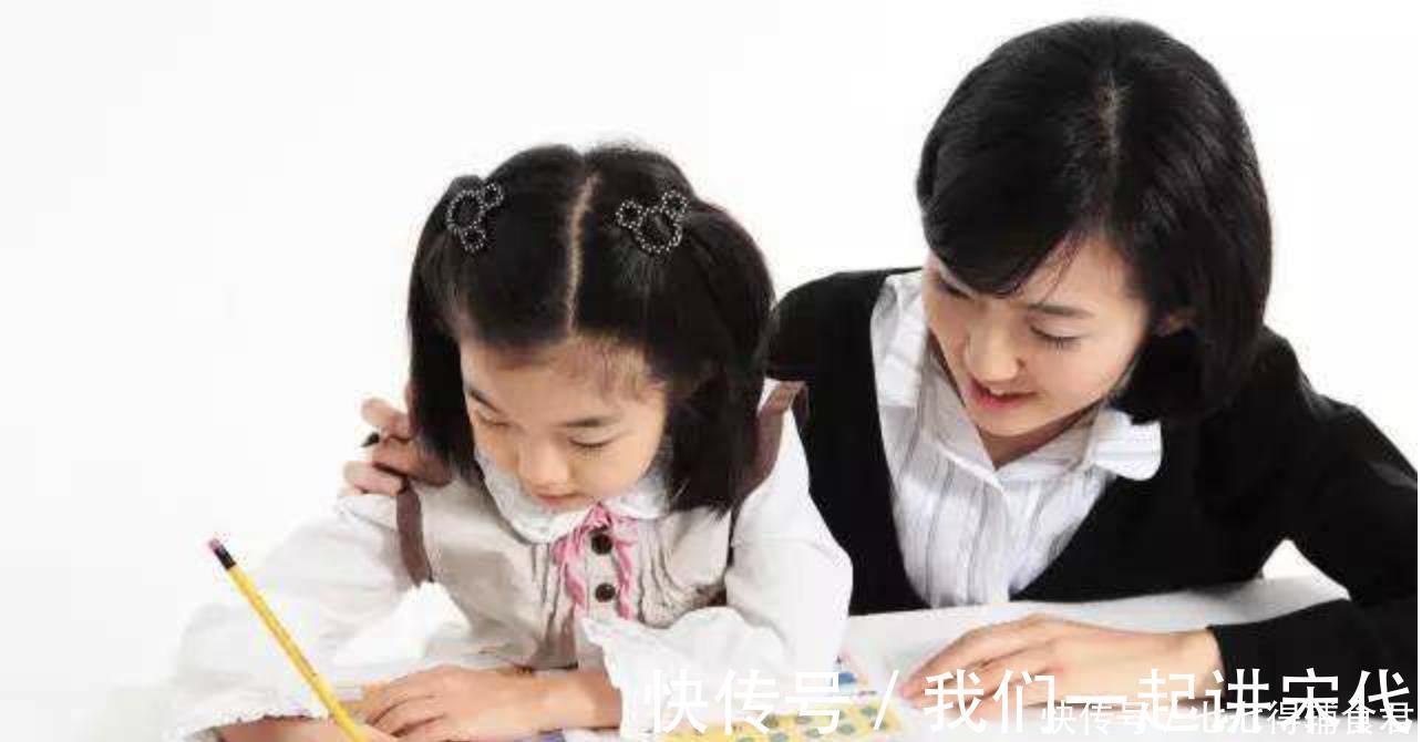 亲子关系|孩子埋怨作业多,妈妈的两种不同做法,孩子过上了两样不同人生
