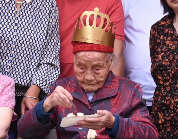 长寿|“四川最长寿”老人过生日啦！121岁！