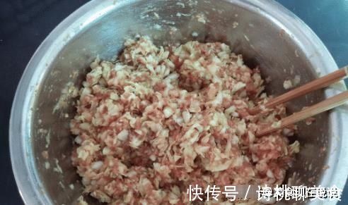 肉馅|拌饺子馅放“它”就错了，很多人都不懂，难怪饺子腥味重味道怪！
